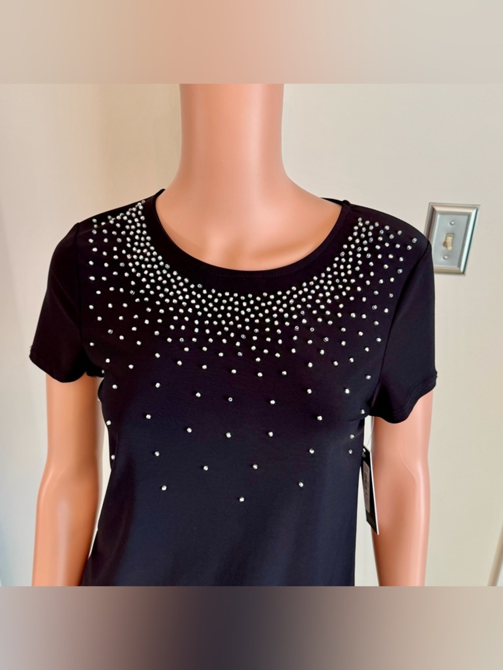 $149 NWT Nicole Miller Rhinestone Sparkle Short Sleeve Top Glam Party Small